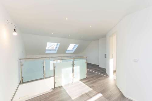 Foto - Haus zum Kaufen in Germering 995.000,00 € 140 m²