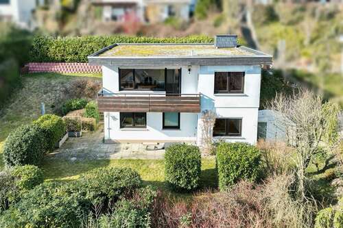 Foto - Haus zum Kaufen in Schlangenbad 375.000,00 € 126.08 m²