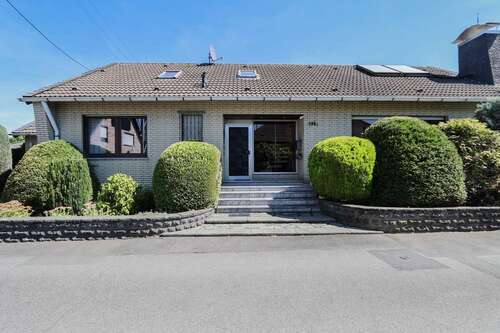 Foto - Haus zum Kaufen in Korschenbroich Neersbroich 475.000,00 € 187 m²