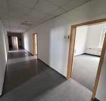 Büro in Zwickau 2.142,35 € 306.05 m²