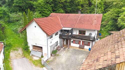 Foto - Haus zum Kaufen in Winzer 240.000,00 € 130 m²