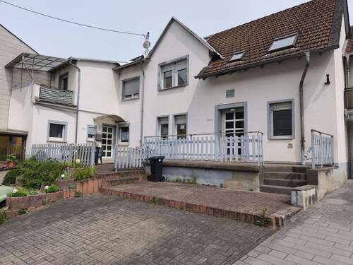 Foto - Haus zum Kaufen in Fischbach 129.000,00 € 180 m²