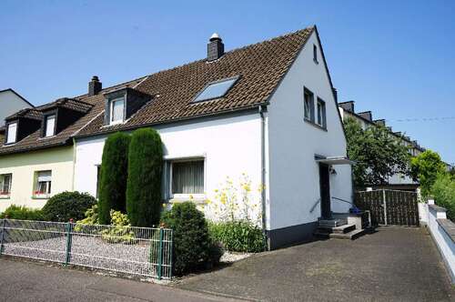 Foto - Haus zum Kaufen in Leverkusen 355.000,00 € 117 m²