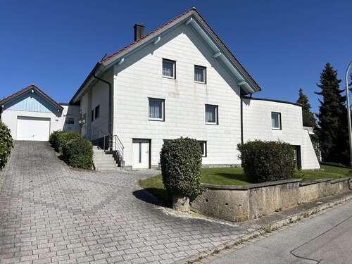 Foto - Haus zum Kaufen in Fürstenzell 340.000,00 € 211 m²