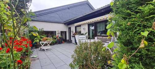 Foto - Haus zum Kaufen in Königswinter Rauschendorf 677.000,00 € 257 m²