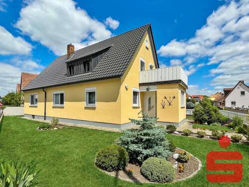 Foto - Haus zum Kaufen in Rödelsee 469.000,00 € 166.47 m²