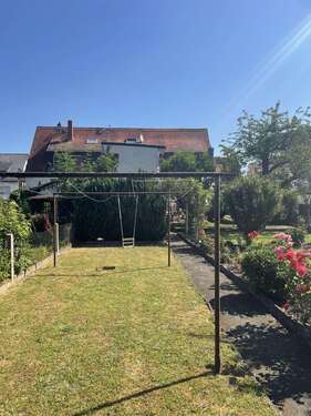 Foto - Haus zum Kaufen in Frankfurt 690.000,00 € 170 m²