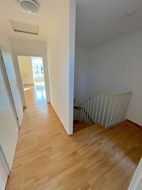 Foto - Haus zum Mieten in Hochheim am Main 1.750,00 € 156 m²