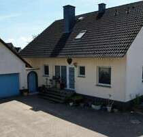 Haus zum Kaufen in Hille 300.000,00 € 180 m²