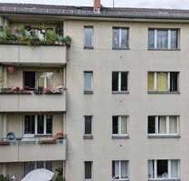 Haus zum Kaufen in Berlin 2.150.000,00 € 835.7 m²