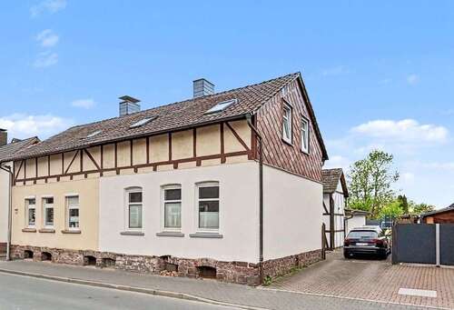 Foto - Haus zum Kaufen in Holzminden 195.000,00 € 150 m²