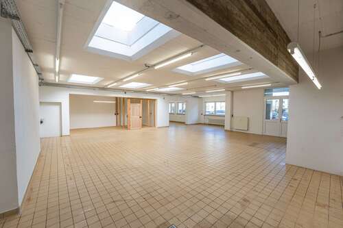 Foto - Halle in Poing 1.650,00 € 179.46 m²