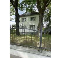 Haus zum Kaufen in Berlin 1.999.000,00 € 400 m²