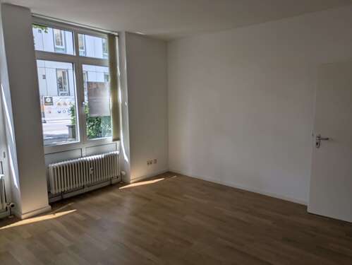 Foto - Büro in München 800,00 € 27 m² - 800,00&nbsp;EUR Kaltmiete, ca.&nbsp; 27,00&nbsp;m&sup2;