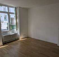 Büro in München 800,00 € 27 m² - 800,00&nbsp;EUR Kaltmiete, ca.&nbsp; 27,00&nbsp;m&sup2; in München (PLZ: 80335)