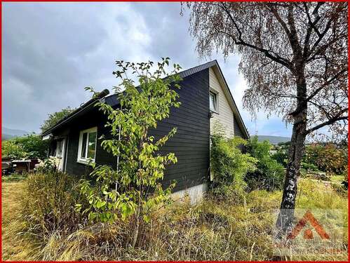 Foto - Haus zum Kaufen in Medebach 135.000,00 € 157 m²