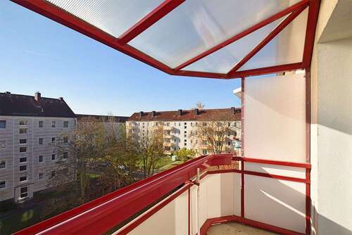 Foto - Wohnung zum Mieten in Halle (Saale) 415,31 € 59.33 m²