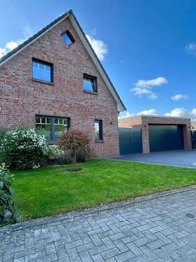 Foto - Haus zum Kaufen in Delmenhorst 599.000,00 € 143.67 m²