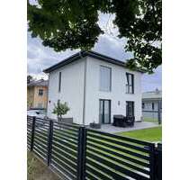 Haus zum Kaufen in BerlinNeu-Buch 556.100,00 € 120 m² - Berlin/Neu-Buch