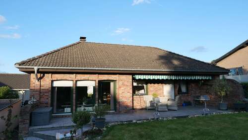 Foto - Haus zum Kaufen in Rommerskirchen 399.000,00 € 100 m²