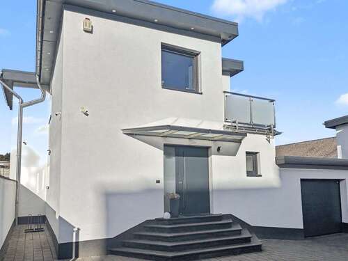 Foto - Haus zum Kaufen in Moers 499.000,00 € 112.96 m²