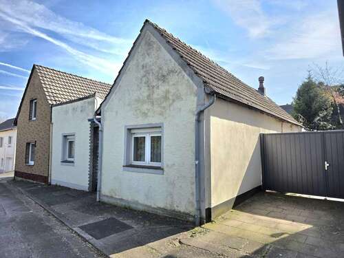 Foto - Haus zum Kaufen in Bergheim 115.000,00 € 88 m²