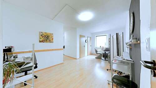 Foto - Büro in Varel 495,00 € 61.23 m²