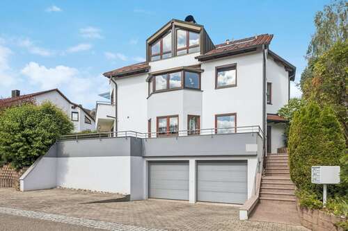 Foto - Haus zum Kaufen in Böblingen 1.385.000,00 € 286.54 m²