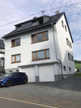 Foto - Haus zum Kaufen in Hausen 485.000,00 € 218 m²