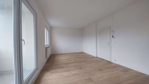 Foto - Wohnung zum Mieten in Halle 880,00 € 118 m²