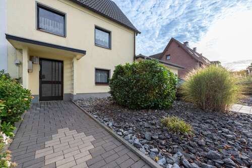 Foto - Haus zum Kaufen in Mülheim an der Ruhr Saarn 349.000,00 € 116 m²