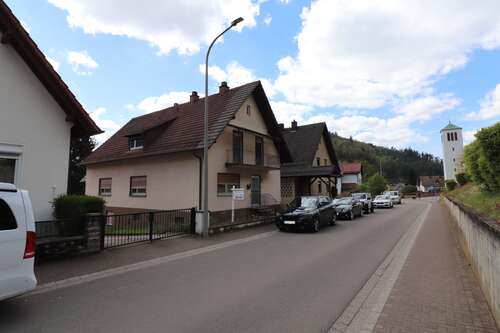 Foto - Haus zum Kaufen in Hinterweidenthal 198.000,00 € 186 m²