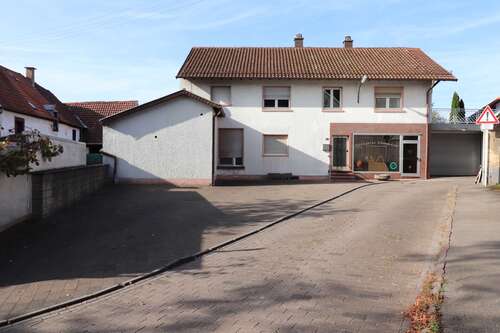Foto - Haus zum Kaufen in Pirmasens Erlenbrunn 215.000,00 € 622 m²