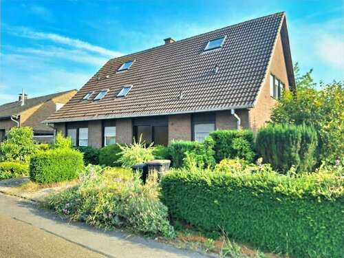 Foto - Haus zum Kaufen in Rees 280.000,00 € 208 m²