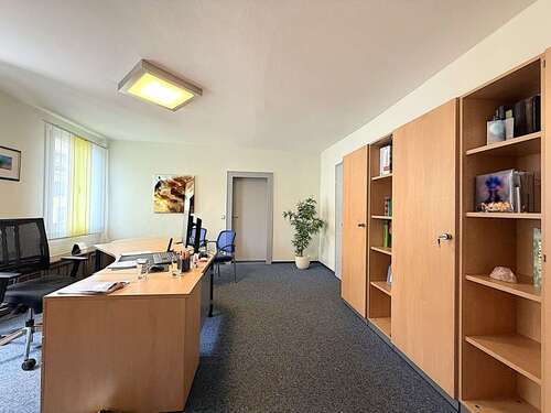 Foto - Büro in Oberkirch 950,00 € 180 m²
