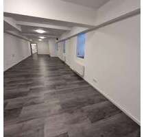 Büro in Krefeld 440,00 € 55 m² - 440,00 EUR Kaltmiete, ca.  55,00 m² in Krefeld (PLZ: 47798)
