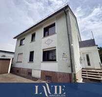 Haus zum Kaufen in Bexbach Oberbexbach 369.000,00 € 217 m² - Bexbach / Oberbexbach