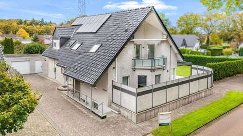 Foto - Haus zum Kaufen in Bedburg-Hau 849.000,00 € 340 m²
