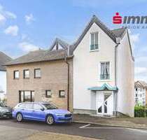 Haus zum Kaufen in Herzogenrath 469.000,00 € 227 m²