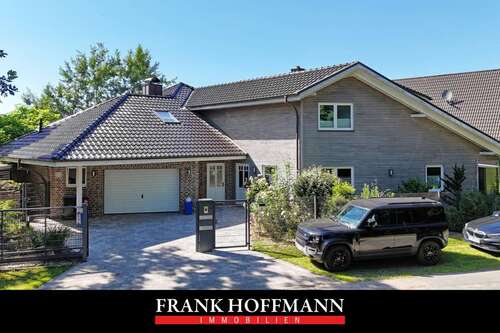 Foto - Haus zum Kaufen in Lohbarbek 699.000,00 € 290.95 m²