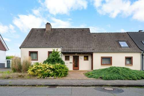 Foto - Haus zum Kaufen in Neumünster 179.000,00 € 177.82 m²