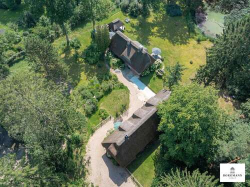 Foto - Haus zum Kaufen in Wedel (direkt an der Grenze zu Hamburg-Rissen) 3.950.000,00 € 343.96 m²