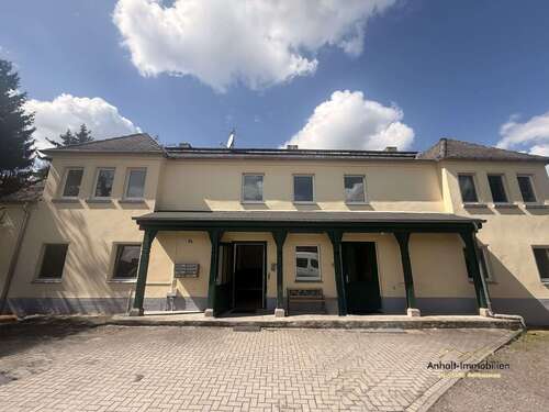 Foto - Wohnung zum Mieten in Holzweißig 900,00 € 100 m²