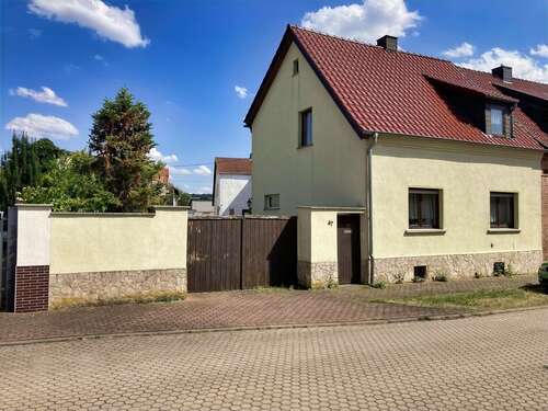 Foto - Haus zum Kaufen in Allstedt 98.000,00 € 100 m²