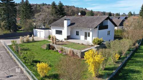 Foto - Haus zum Kaufen in Breitenbrunn 435.000,00 € 124.22 m²