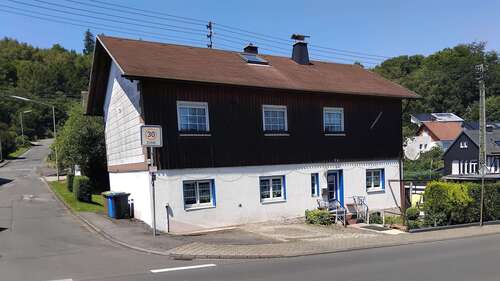 Foto - Haus zum Kaufen in Burbach 225.000,00 € 158 m²
