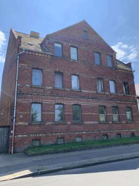 Foto - Haus zum Kaufen in Schkeuditz 165.000,00 € 250 m²