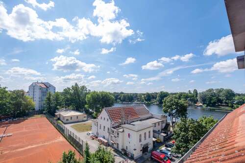 Foto - Wohnung zum Kaufen in Berlin-Oberschöneweide 300.000,00 € 68 m²