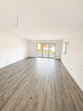 Foto - Wohnung zum Mieten in Loxstedt 1.100,00 € 82.08 m²