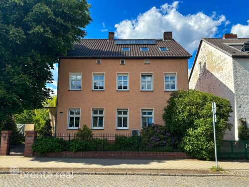 Foto - Haus zum Kaufen in Oranienburg 670.000,00 € 245 m²